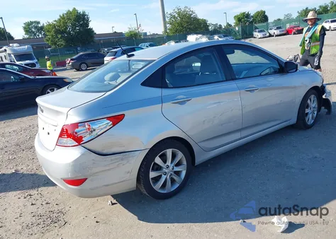 2013 Hyundai Accent Gls z USA, uszkodzony, nr VIN KMHCU4AE4DU321472
